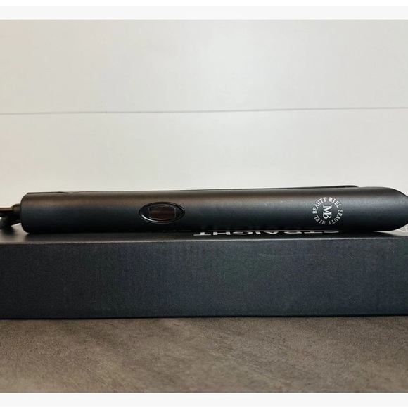 Meil Beauty New in box Professional Straight‎ Hair Curler in Black - Picture 3 of 4